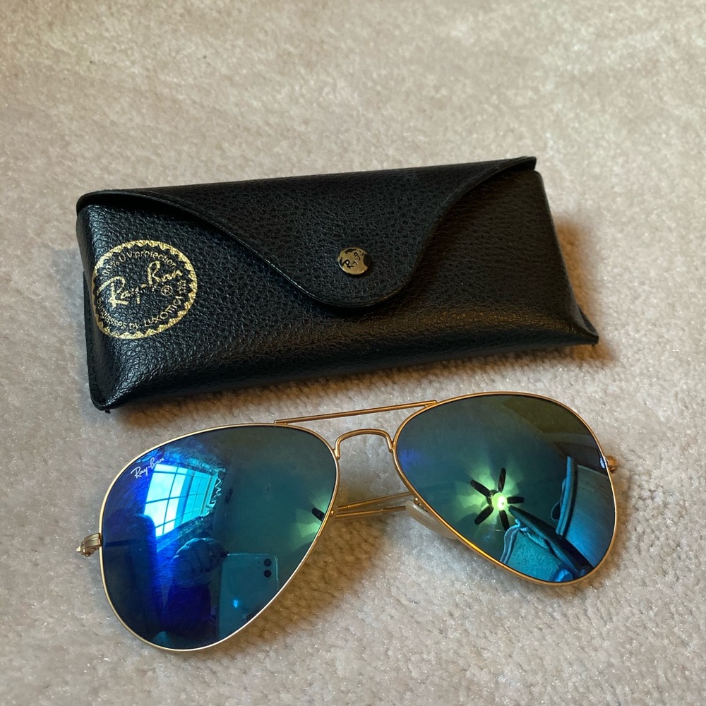 Ray-Ban Blue Mirror Aviators